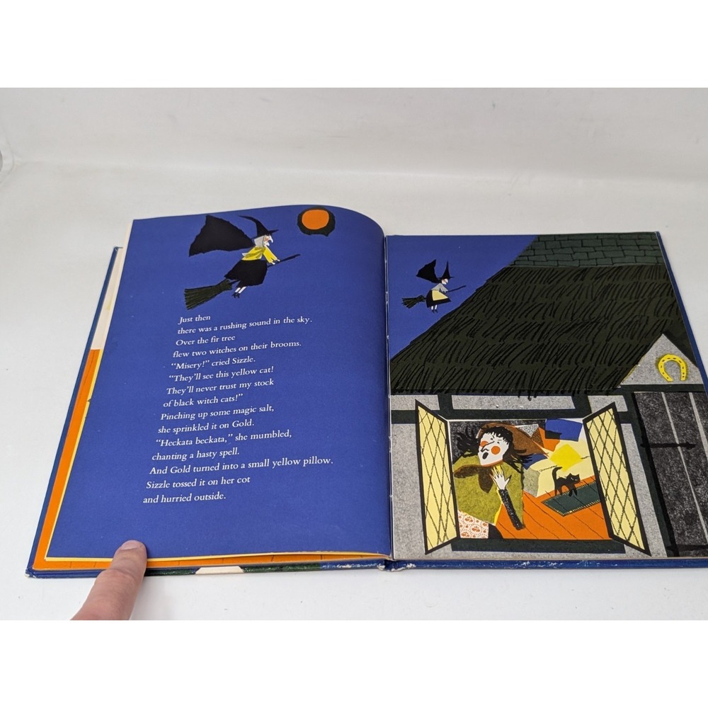 The Witch of Hissing Hill by Mary Calhoun 1964 Weekly Reader Halloween Book VTG - Picture 8 of 10